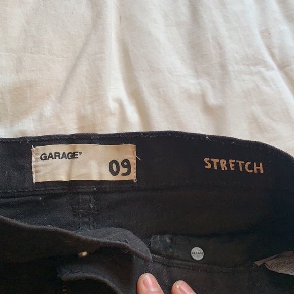 Black high waisted shorts - Picture 2 of 4